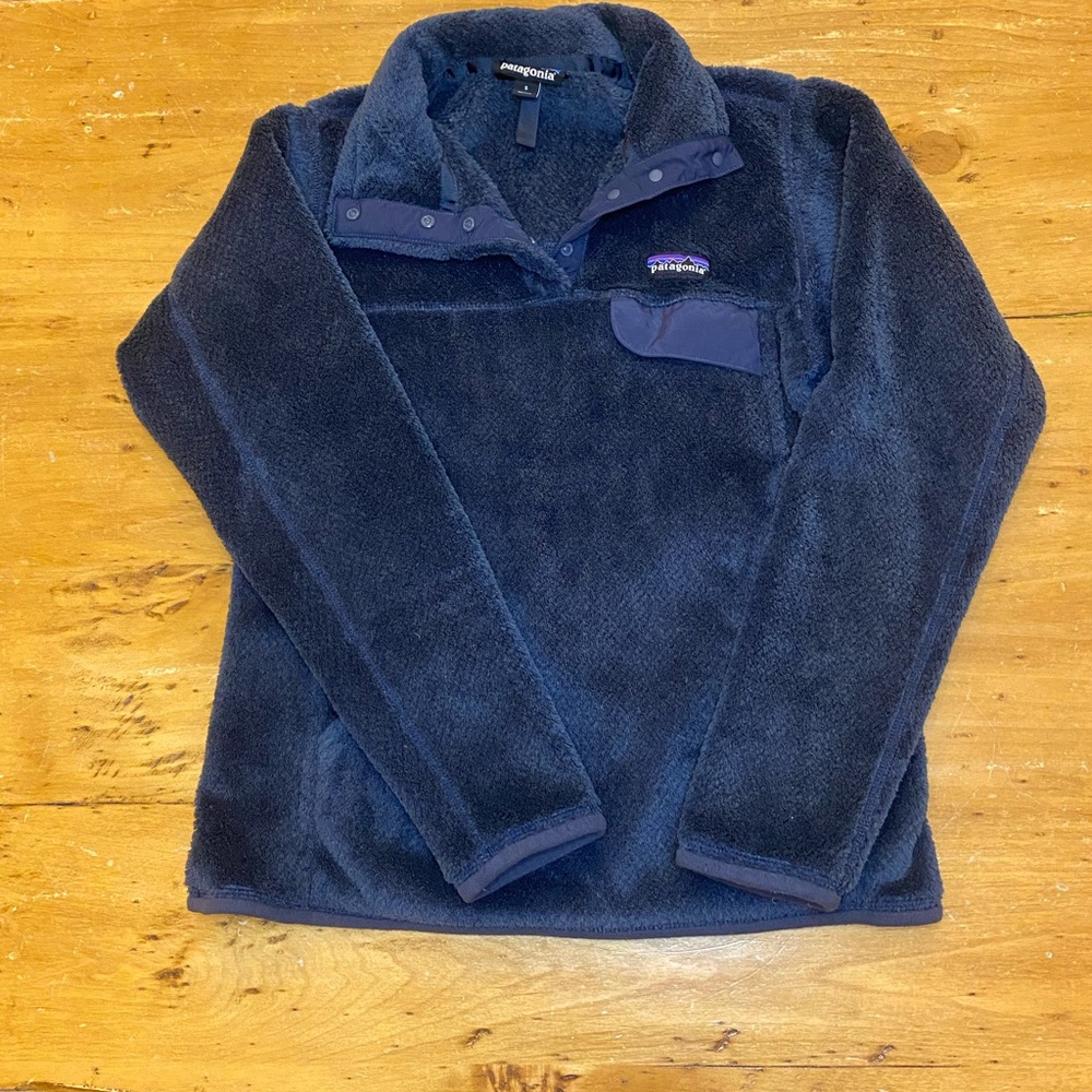 Navy Patagonia Fleece Size S